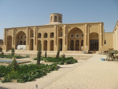 varzanehdesert